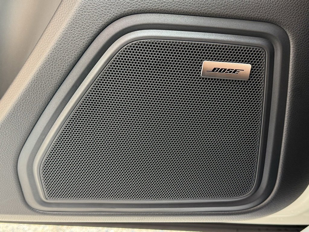 New 2026 Porsche Macan image 18