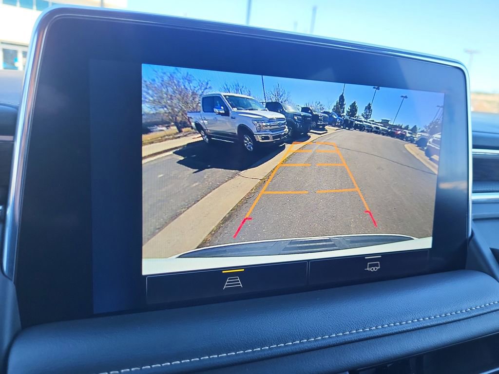 Used 2023 Chevrolet Suburban Premier image 20