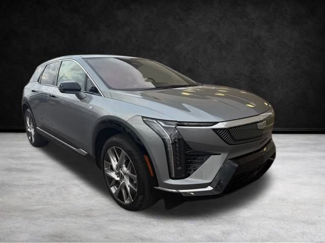 Used 2025 Cadillac Optiq Luxury 1 w/ LPO, Floor Liner Package image 5