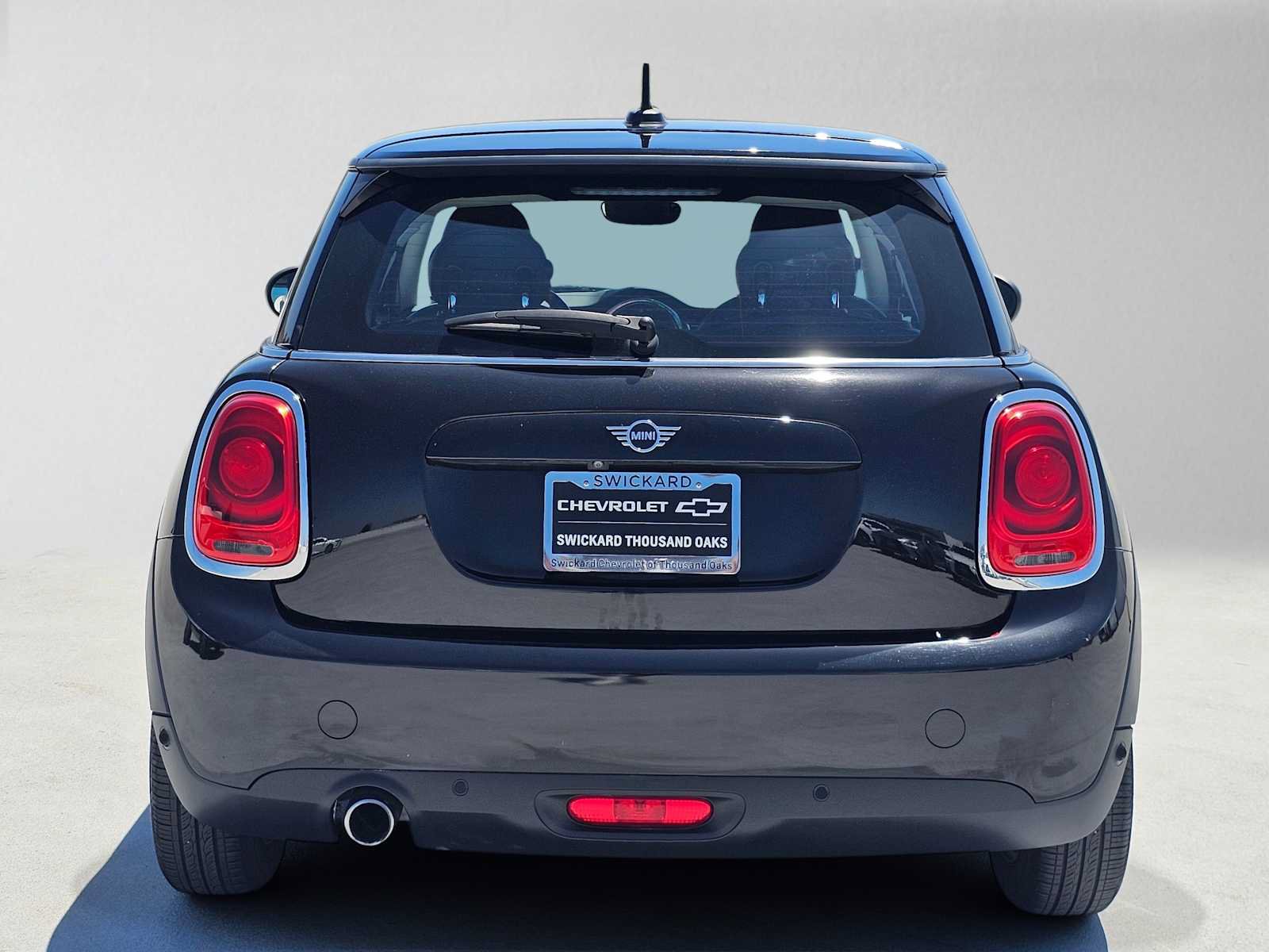 Used 2019 MINI Cooper 2-Door Hardtop FWD image 4