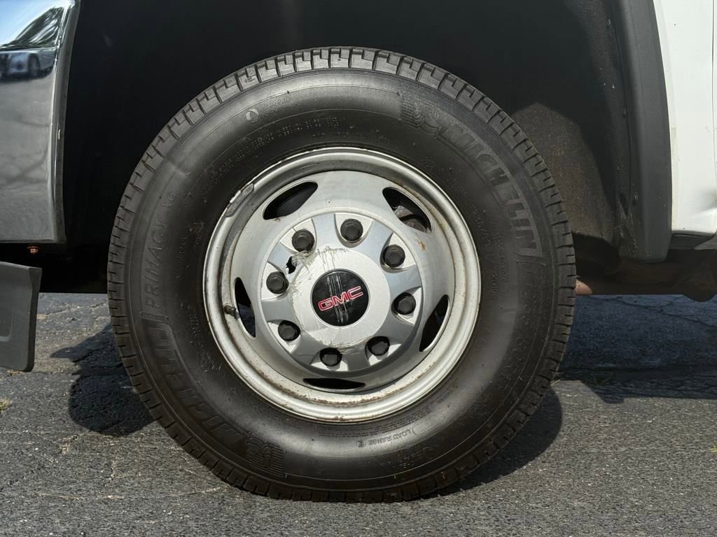 Used 2018 GMC Sierra 3500 4x4 Regular Cab w/ Sierra Convenience Package image 27