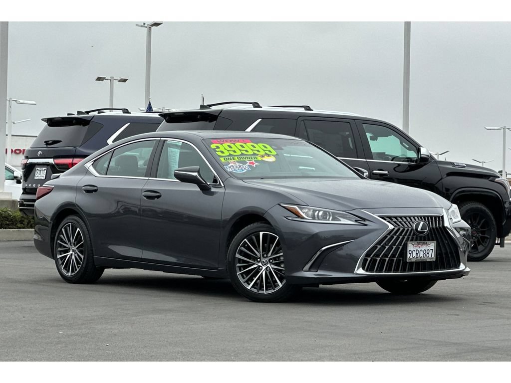 Used 2023 Lexus ES 300h w/ Premium Package FWD image 2