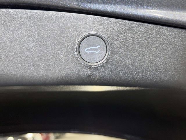 Used 2022 Tesla Model 3 Long Range AWD/4WD image 18