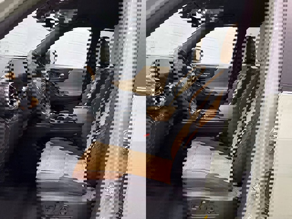 New 2026 Chevrolet Equinox ACTIV w/ Convenience Package III image 9