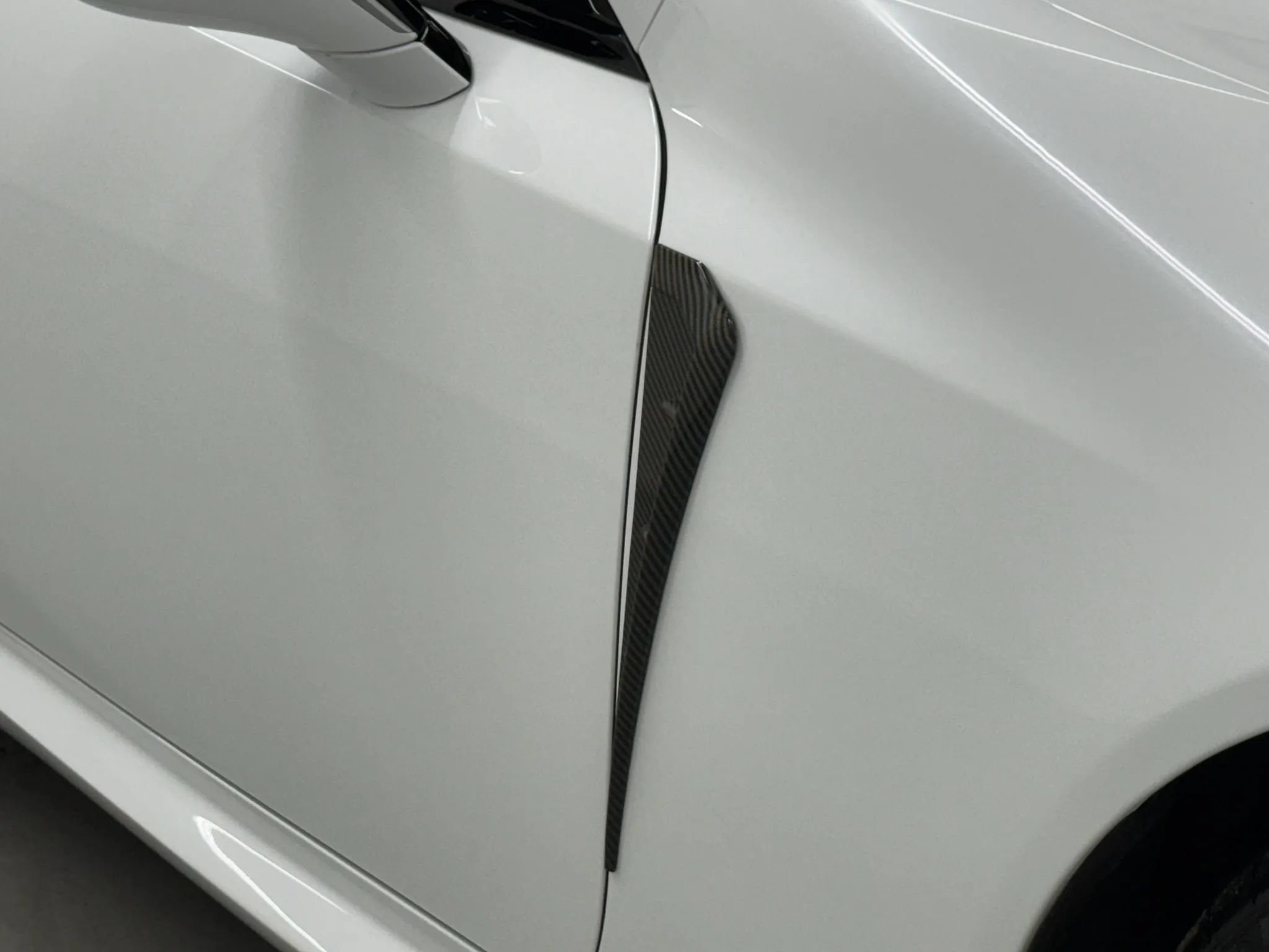 Used 2023 Lexus LC 500h w/ Dynamic Handling Package RWD image 89