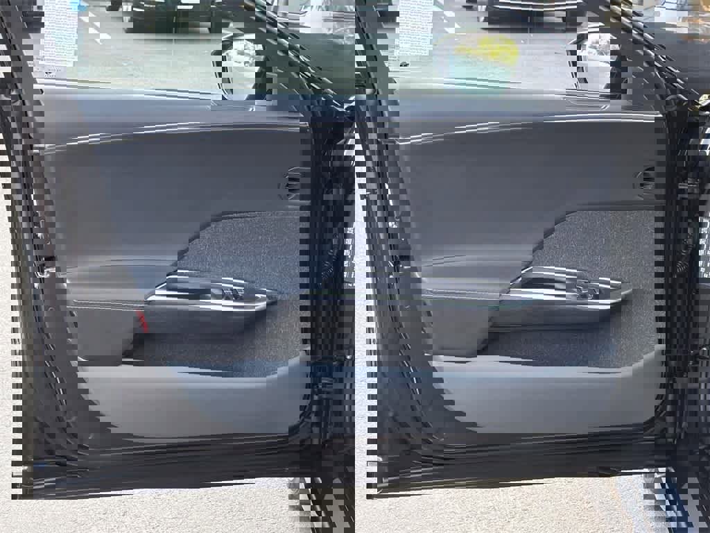 Used 2024 Lucid Air Touring image 23