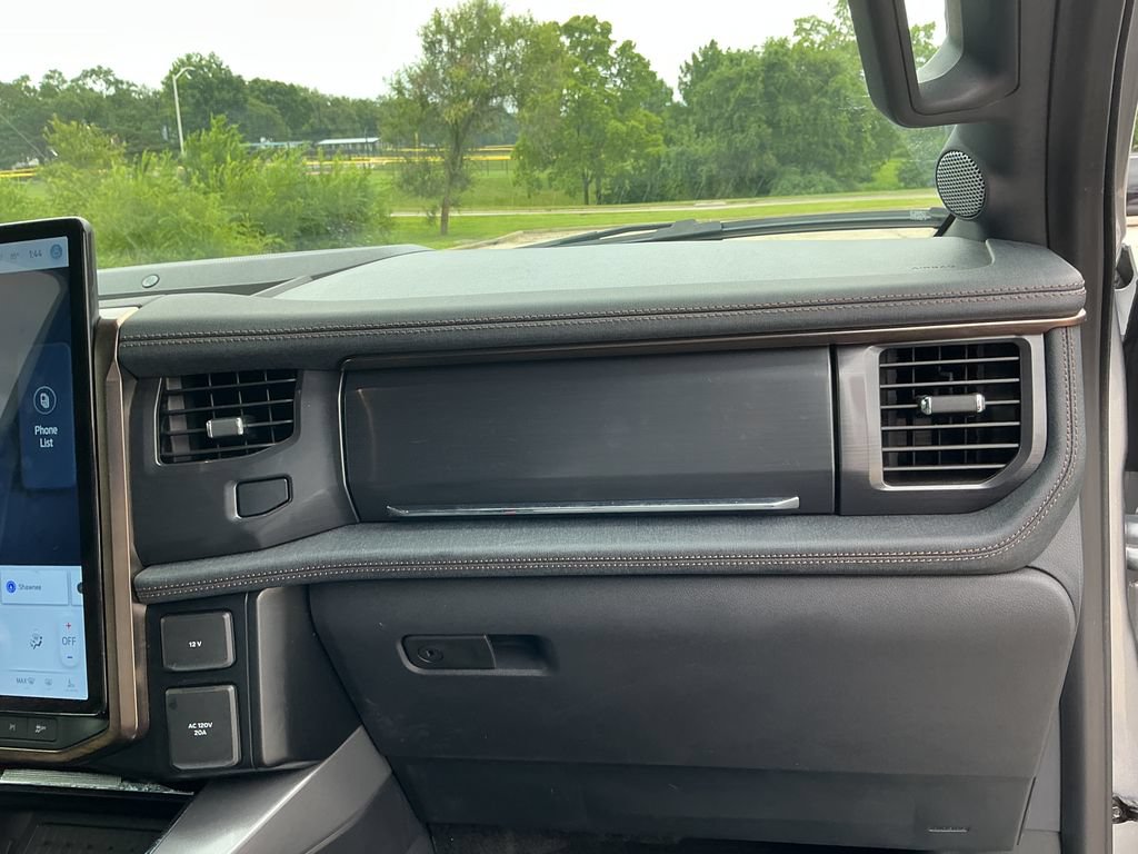 Used 2023 Ford F150 Lightning Lariat AWD/4WD image 19