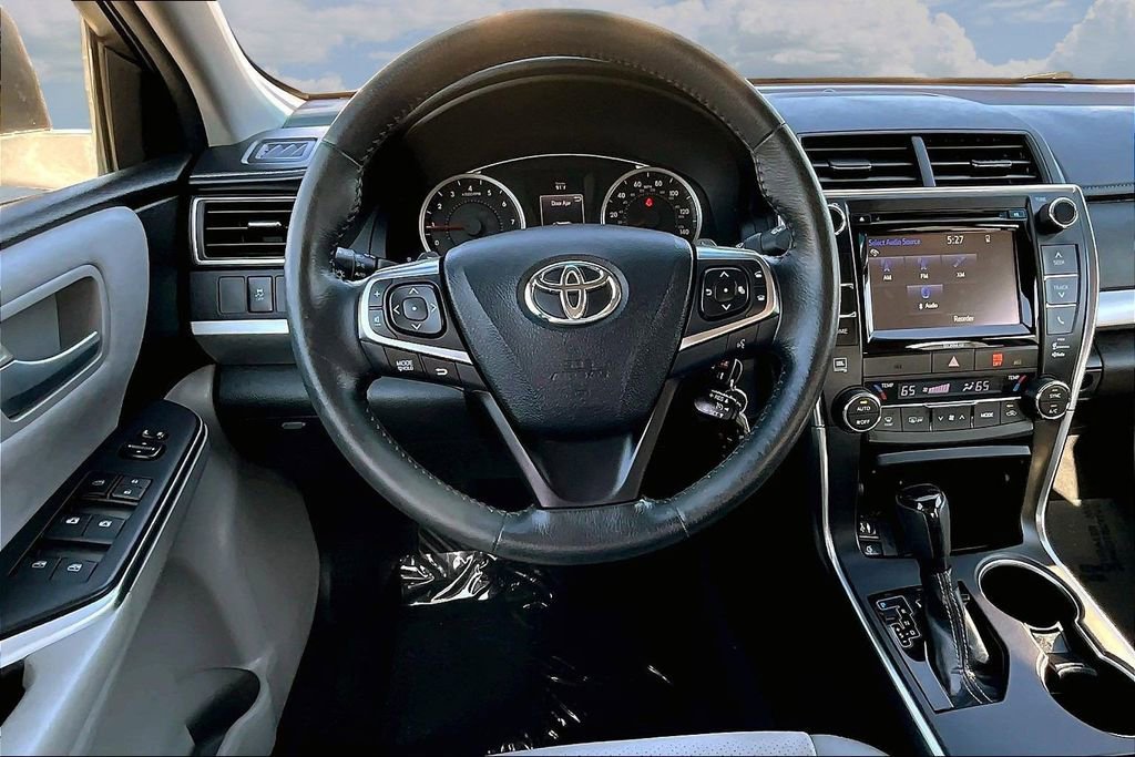 Used 2017 Toyota Camry XSE FWD image 10