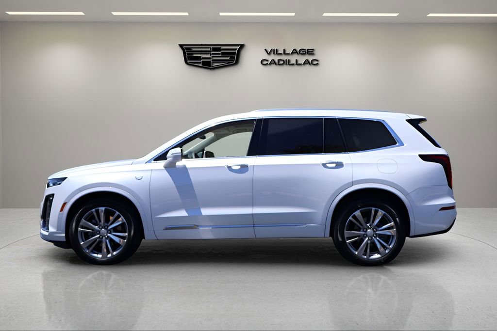 Used 2023 Cadillac XT6 Premium Luxury FWD image 2