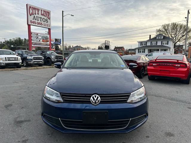 Used 2014 Volkswagen Jetta SE FWD image 3