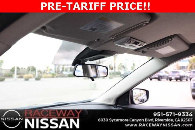 New 2025 Nissan Kicks Play S image 13