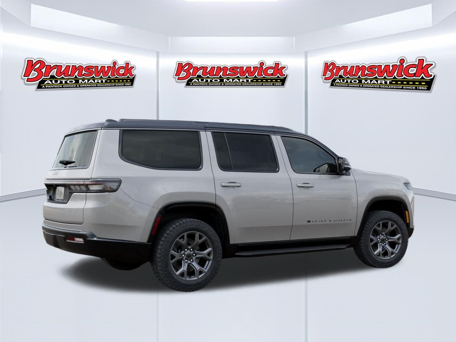 New 2026 Jeep Grand Wagoneer 4WD image 4