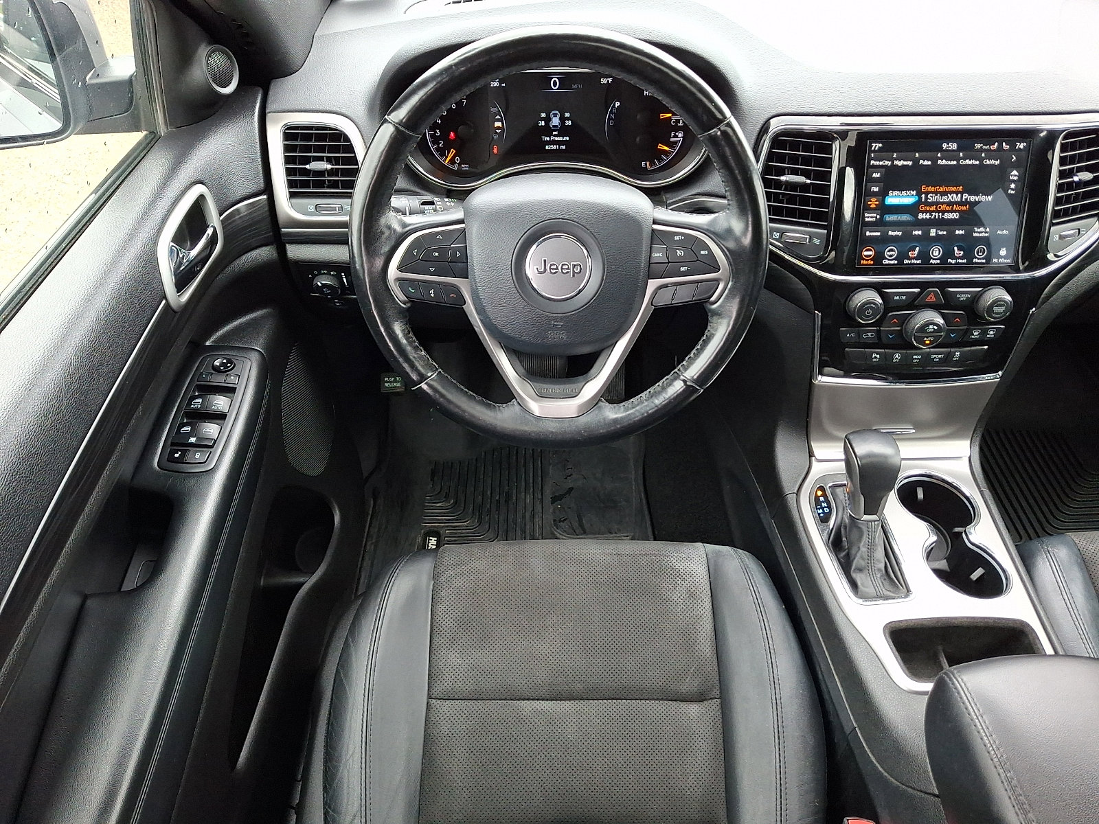 Used 2020 Jeep Grand Cherokee Altitude AWD/4WD image 12