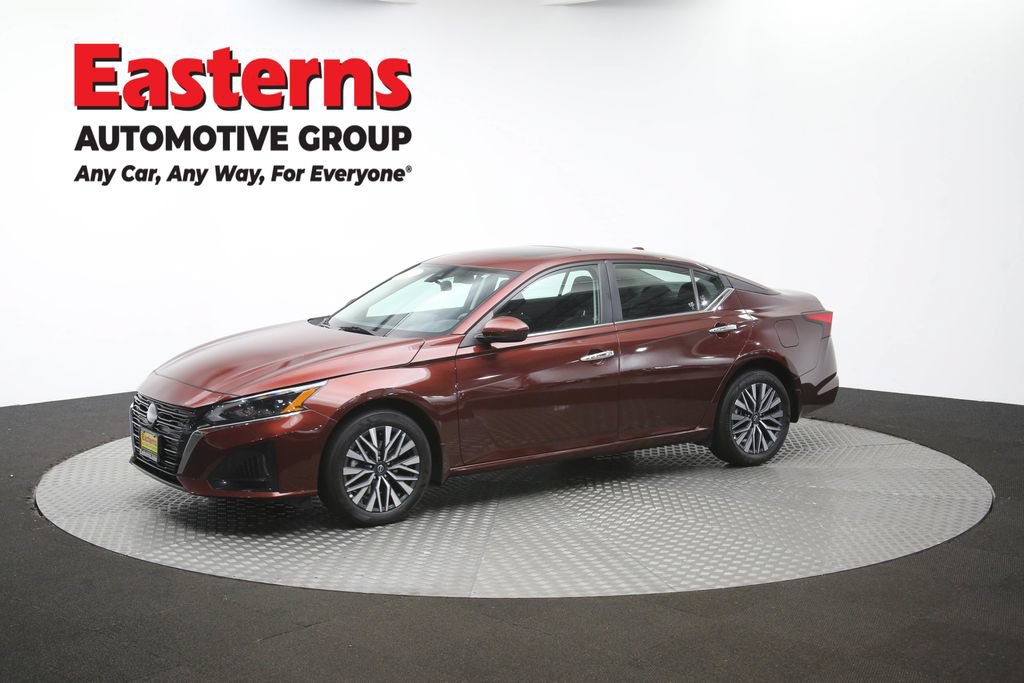 Used 2024 Nissan Altima 2.5 SV w/ SV Premium Package AWD/4WD image 58
