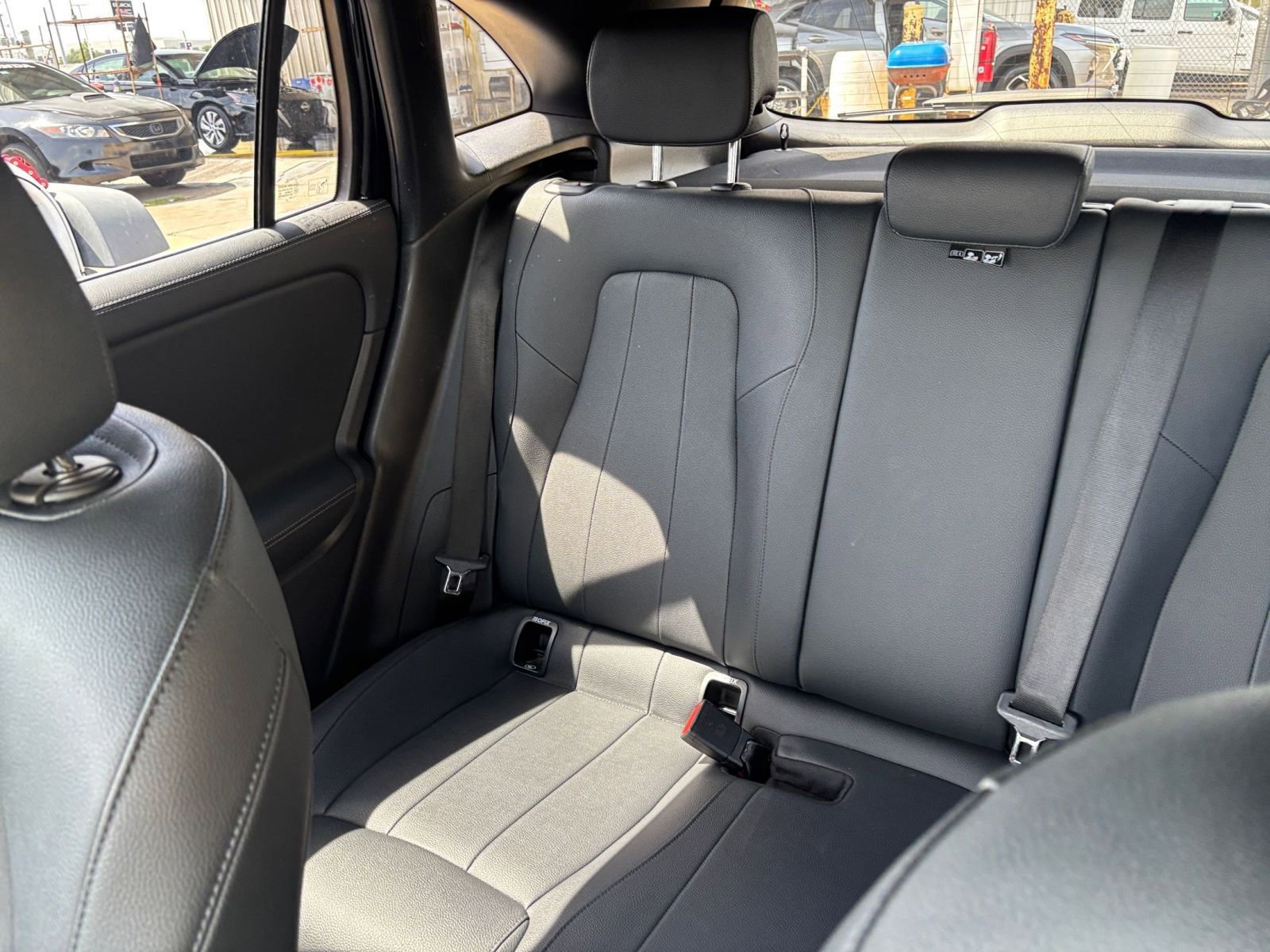 Used 2025 Mercedes-Benz GLA 250 image 40