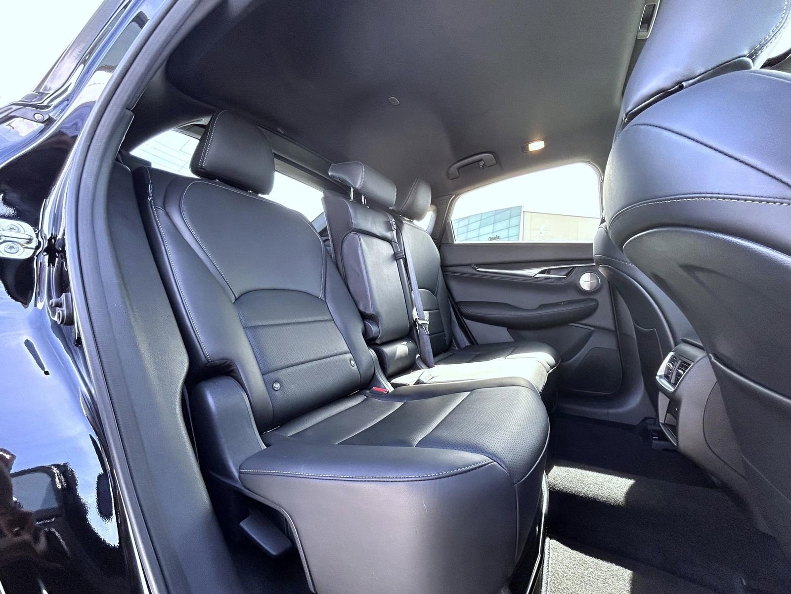 Used 2025 INFINITI QX55 Essential w/ Accent Package image 18