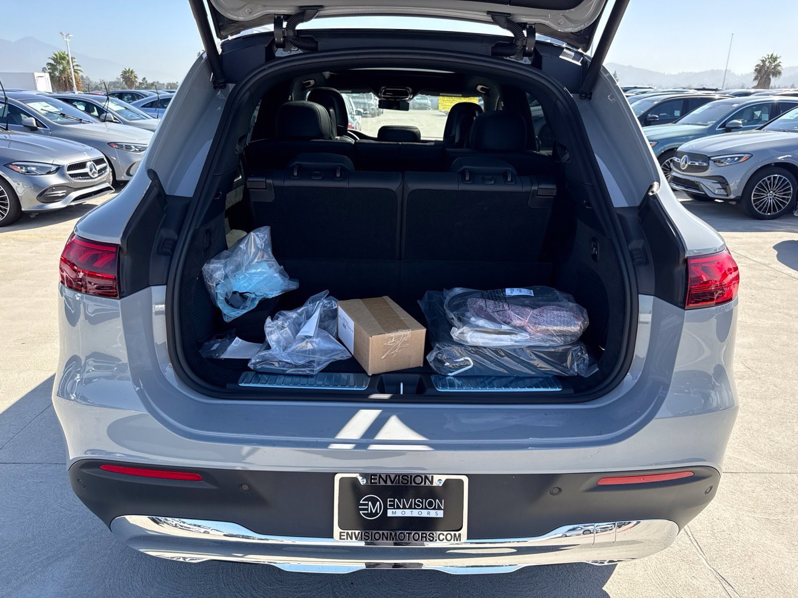 New 2027 Mercedes-Benz EQS 400 4MATIC SUV image 13
