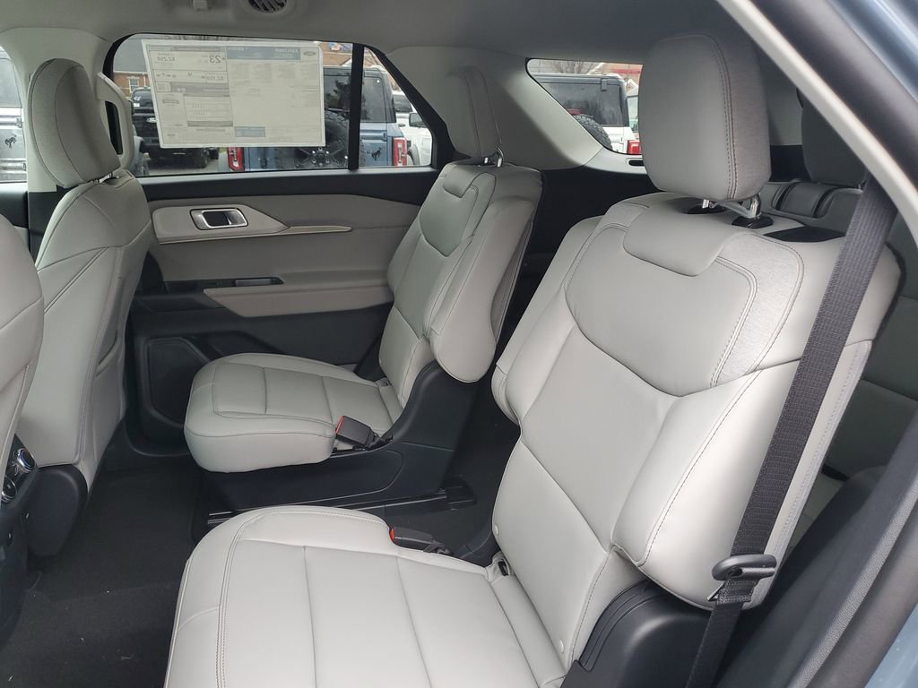 New 2026 Ford Explorer Active image 27