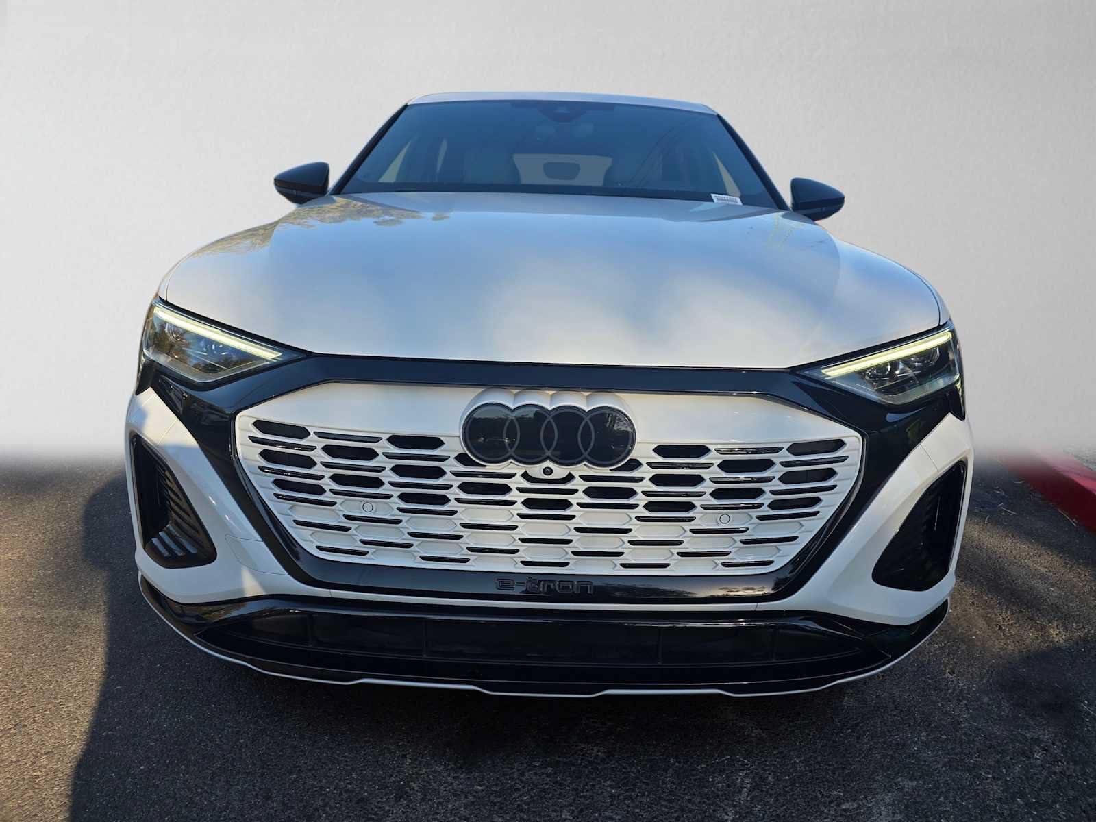 Used 2024 Audi Q8 e-tron Prestige w/ Prestige Package AWD/4WD image 8