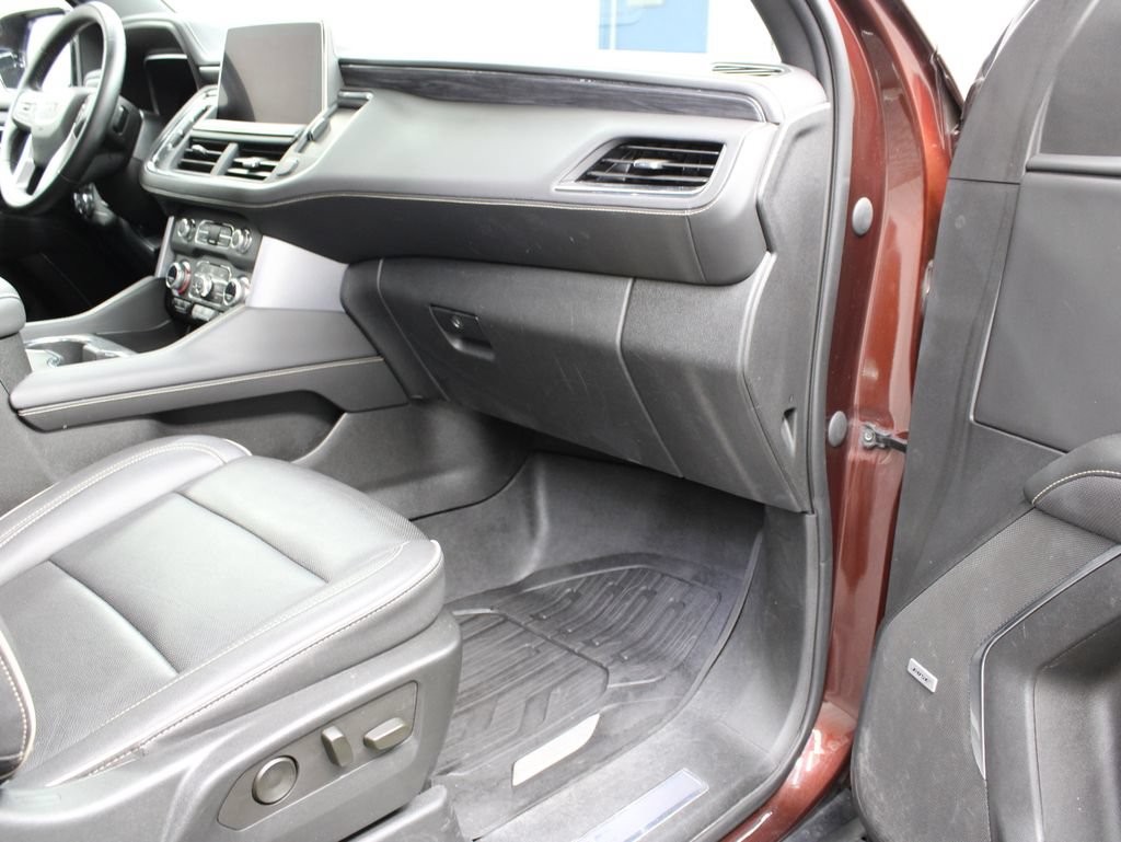 Used 2023 GMC Yukon XL SLT AWD/4WD image 29