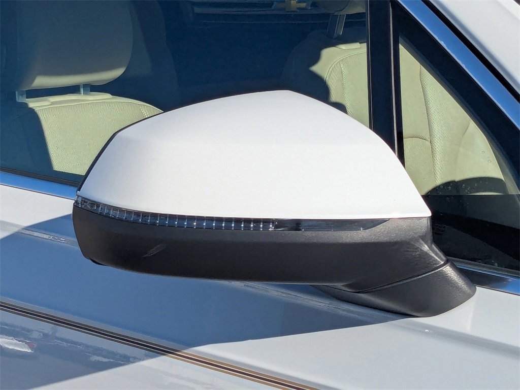 Used 2017 Audi Q7 3.0T Premium Plus w/ Premium Plus Package image 11