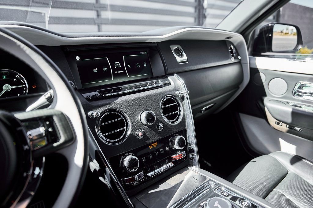Used 2023 Rolls-Royce Cullinan image 65