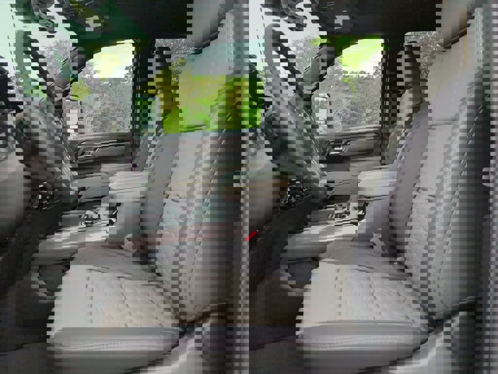 New 2026 Chevrolet Silverado 2500 ZR2 w/ LPO, Dark Essentials Package image 30