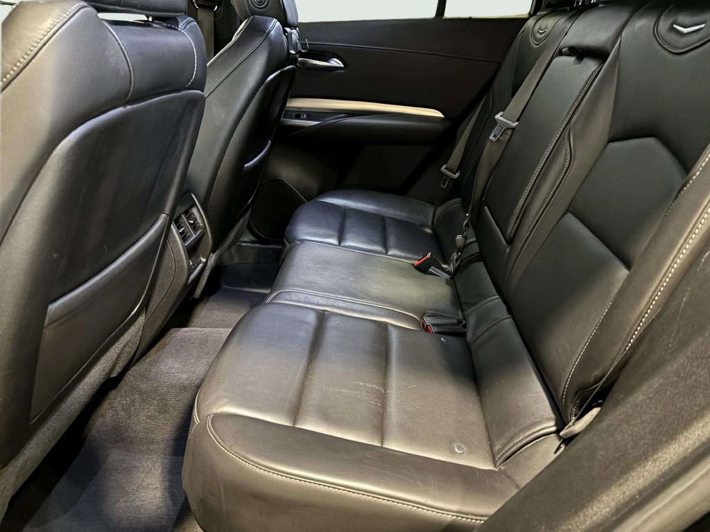 Used 2020 Cadillac XT4 Premium Luxury image 16