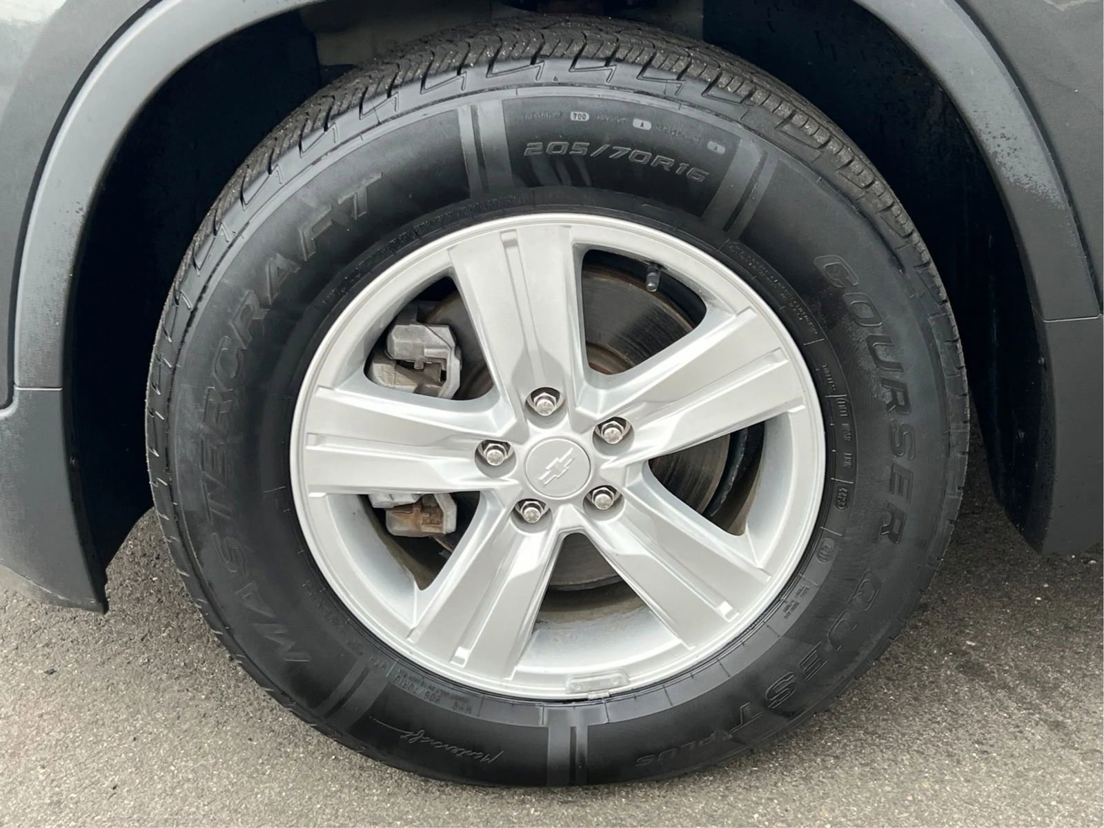 Used 2020 Chevrolet Trax LT w/ Driver Confidence Package FWD image 23