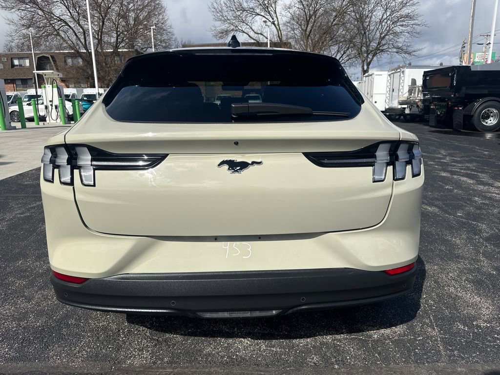 Used 2025 Ford Mustang Mach-E Select image 8