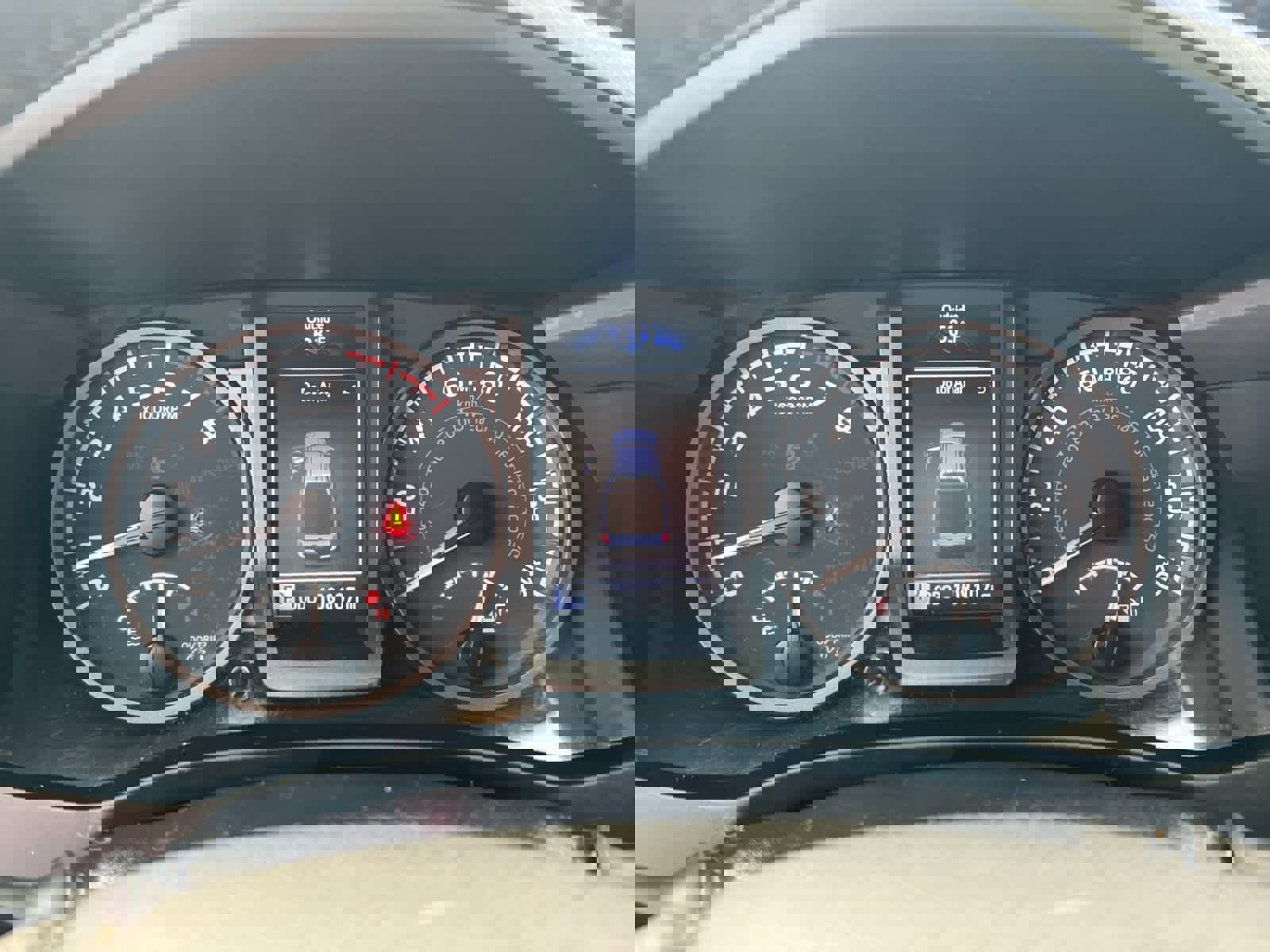 Used 2022 Toyota Tacoma TRD Off-Road image 24