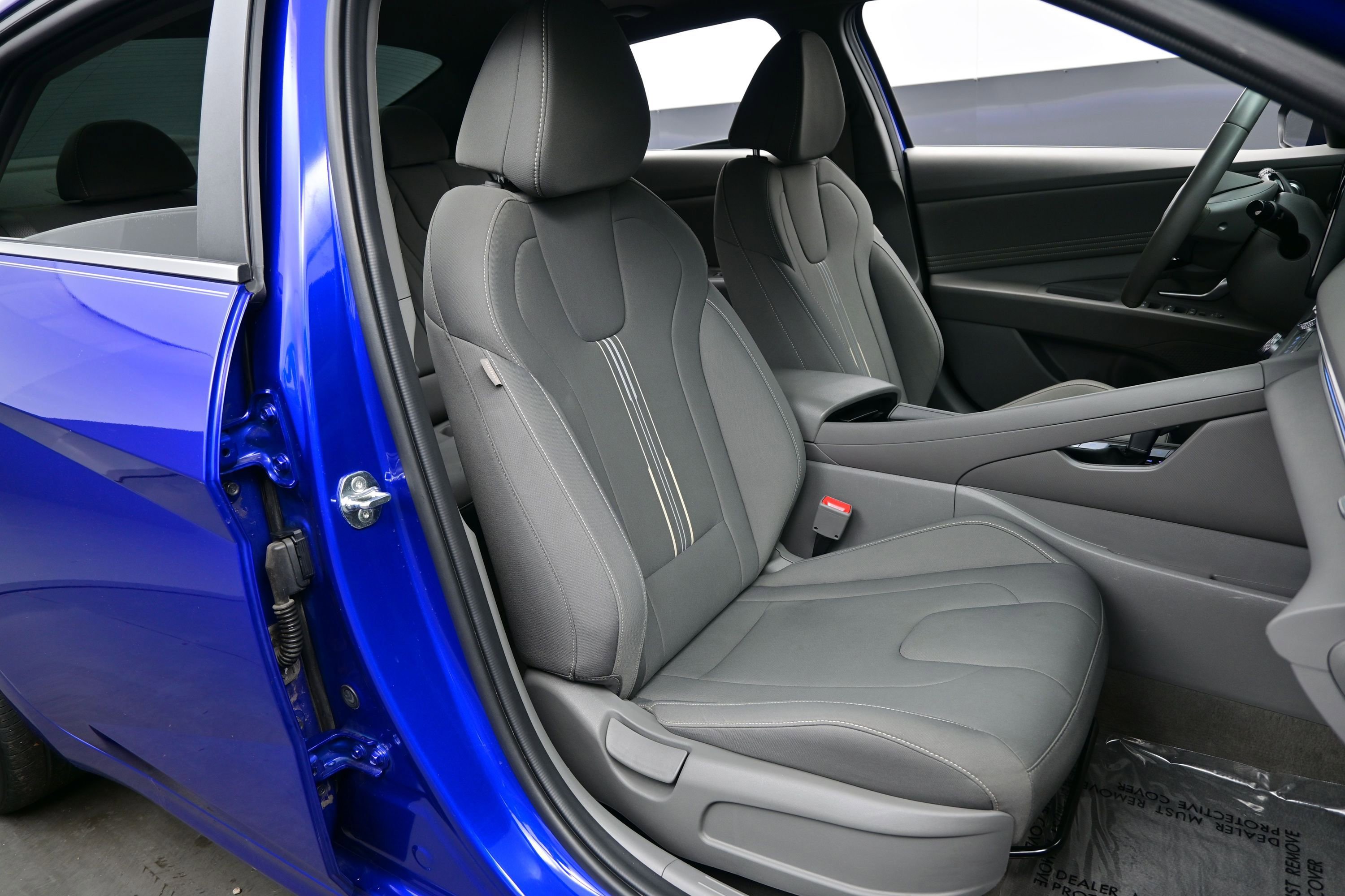 Certified 2024 Hyundai Elantra SEL w/ Convenience Package FWD image 13