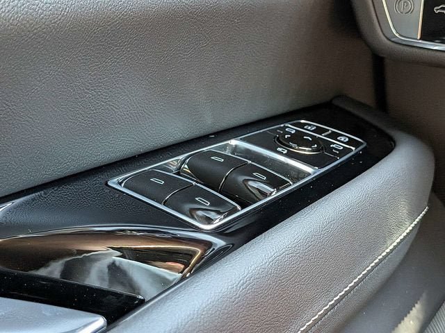 New 2027 Cadillac Vistiq Sport w/ LPO, Trailering Package AWD/4WD image 27