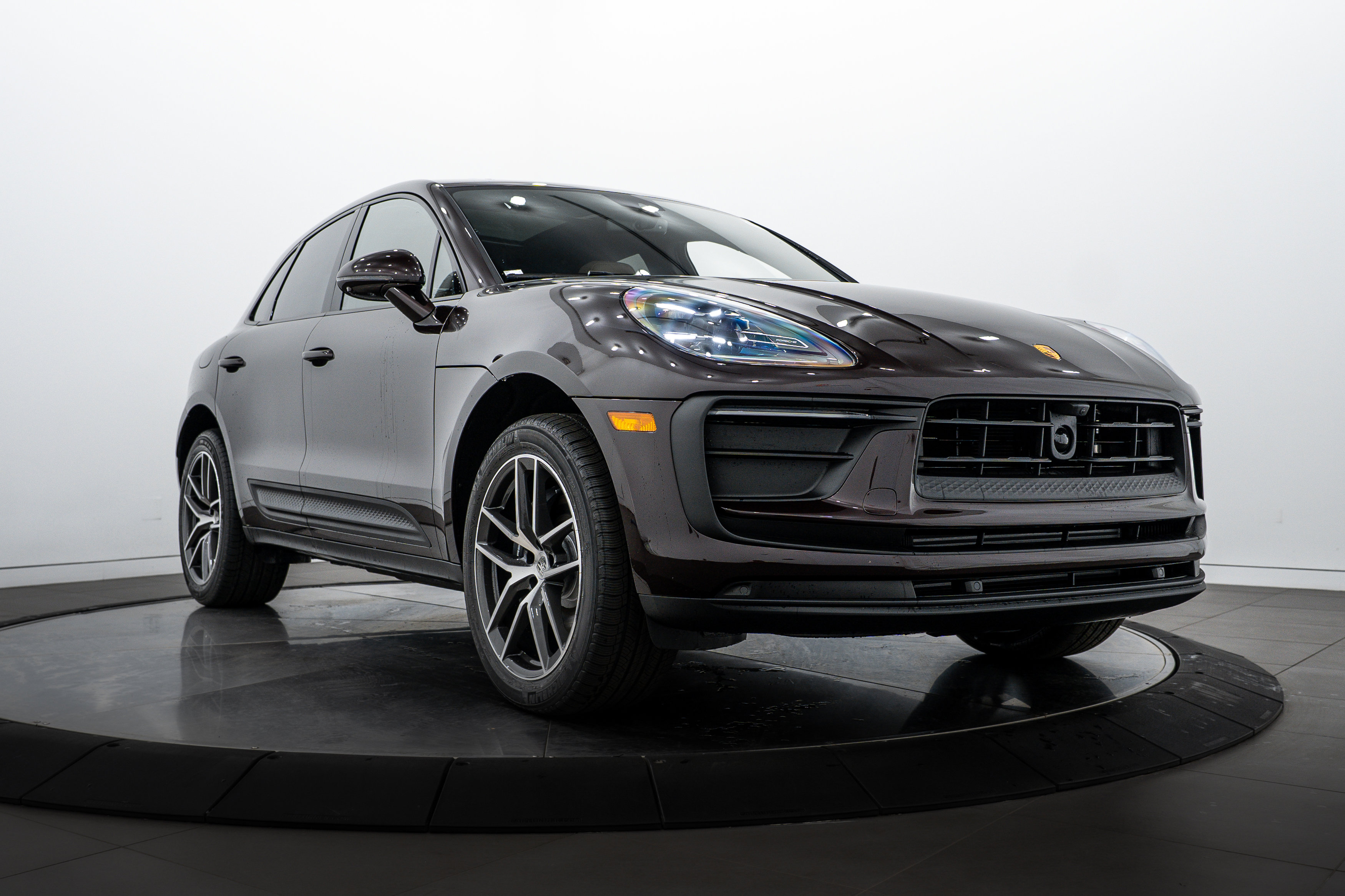 New 2026 Porsche Macan image 9