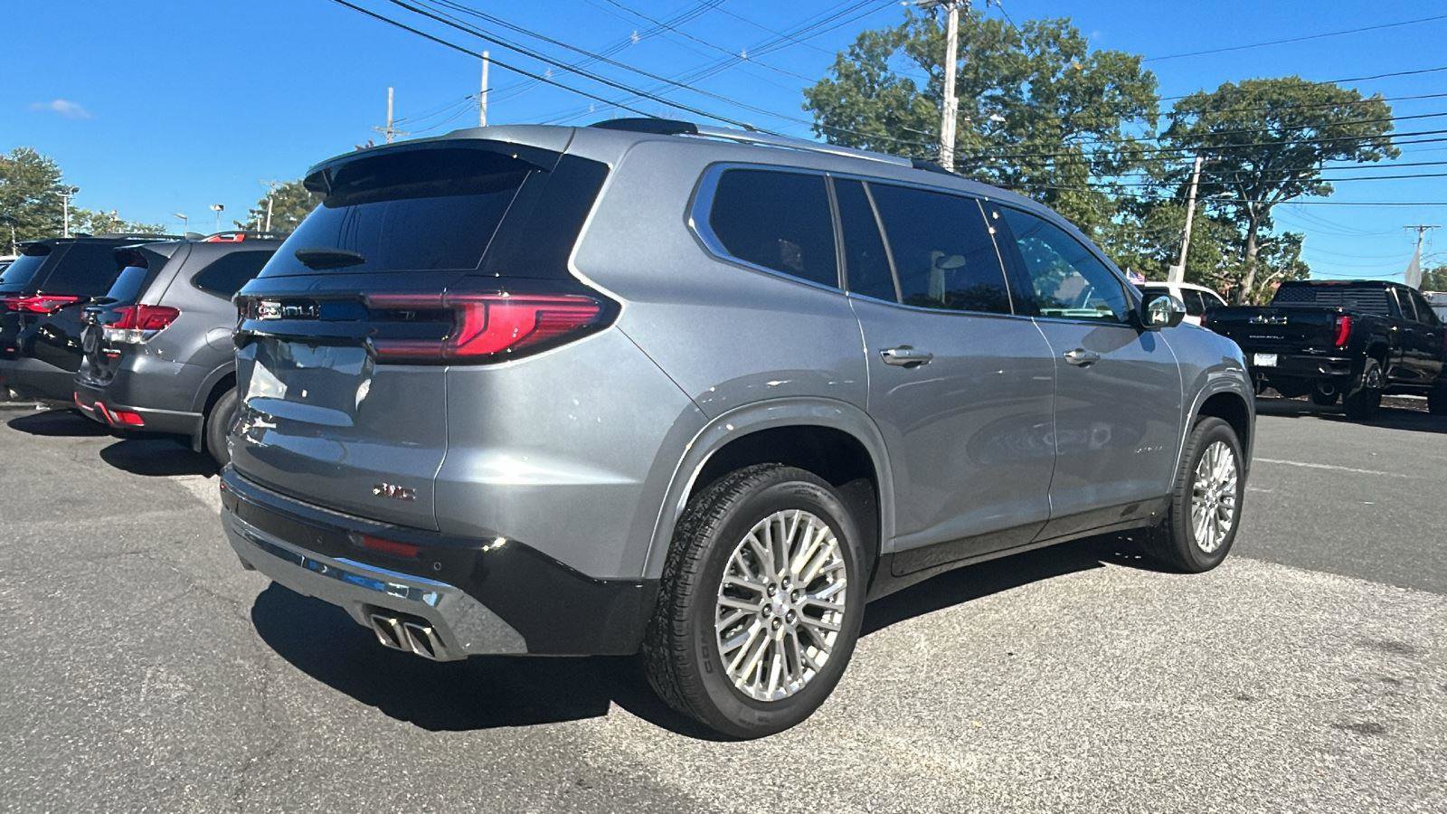 New 2024 GMC Acadia Denali w/ LPO, Floor Liner Package image 8