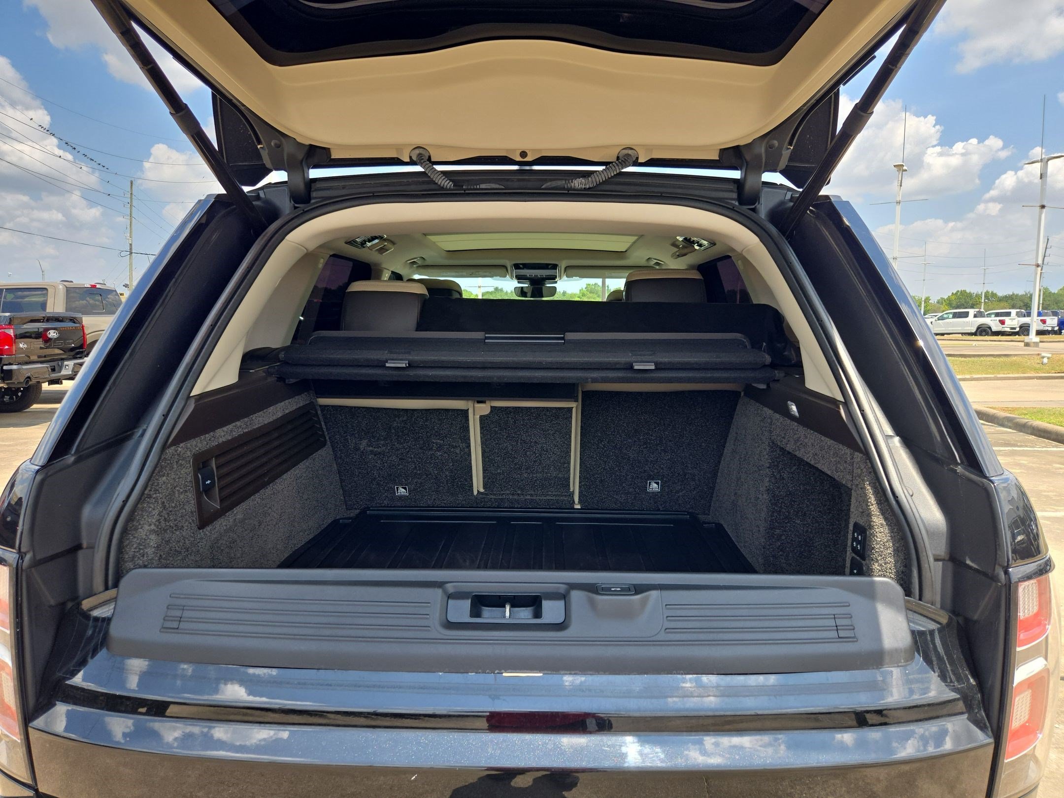 Used 2019 Land Rover Range Rover HSE AWD/4WD image 30