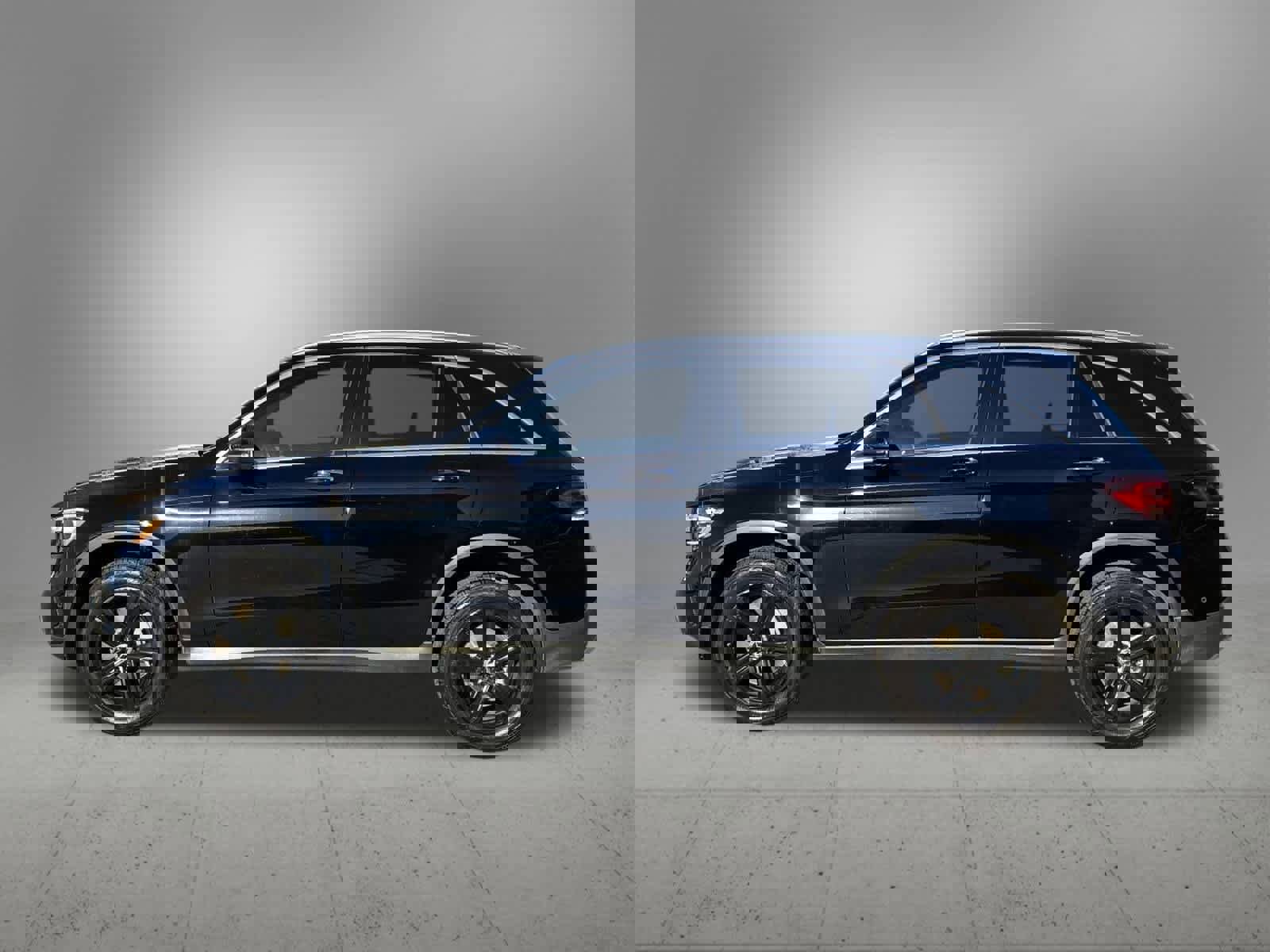 Used 2022 Mercedes-Benz GLC 300 image 3