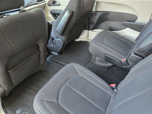 Certified 2023 Chrysler Voyager LX FWD image 29