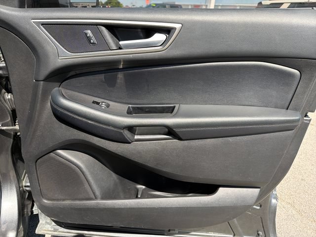 Used 2017 Ford Edge SEL w/ Equipment Group 201A FWD image 23