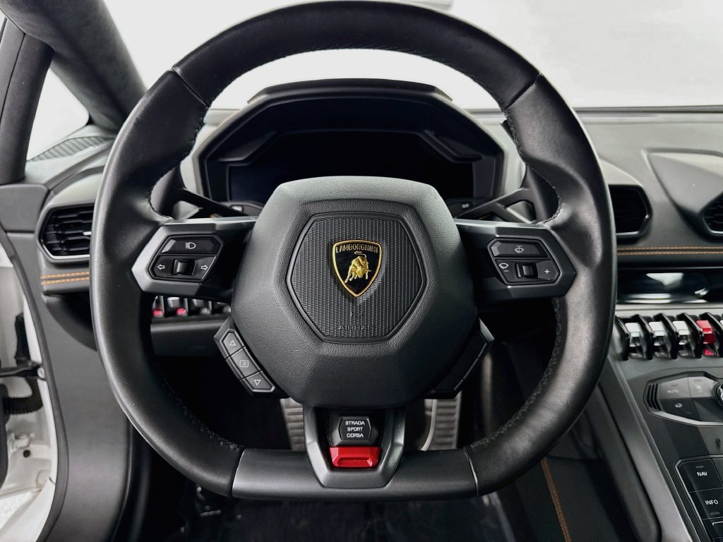 Used 2017 Lamborghini Huracan LP 580-2 RWD image 11