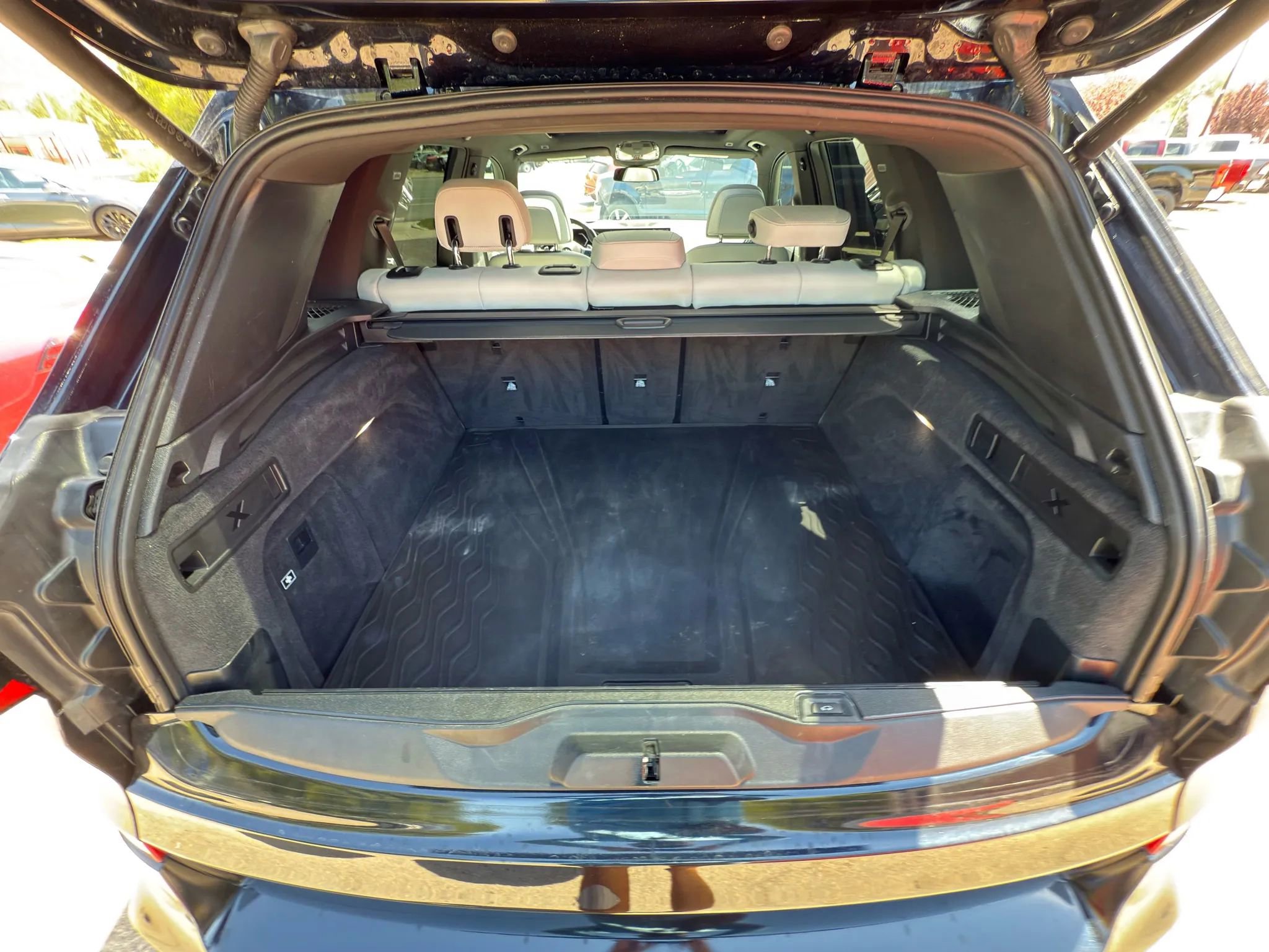 Used 2024 BMW X5 xDrive40i w/ M Sport Package image 14