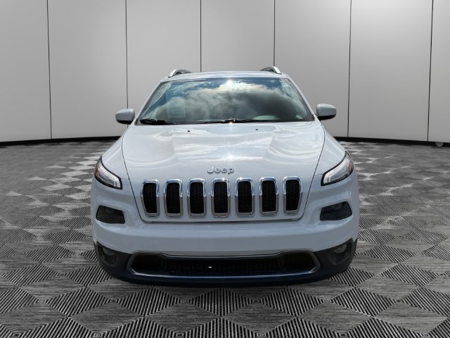 Used 2017 Jeep Cherokee Limited AWD/4WD image 8