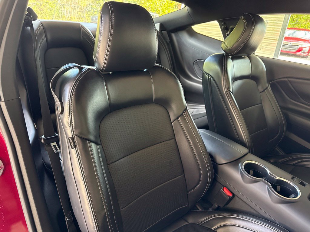 Used 2025 Ford Mustang GT Premium RWD image 39