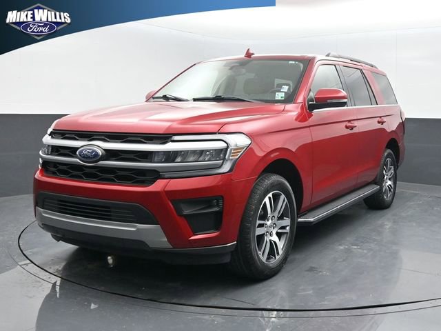 Used 2022 Ford Expedition XLT image 3