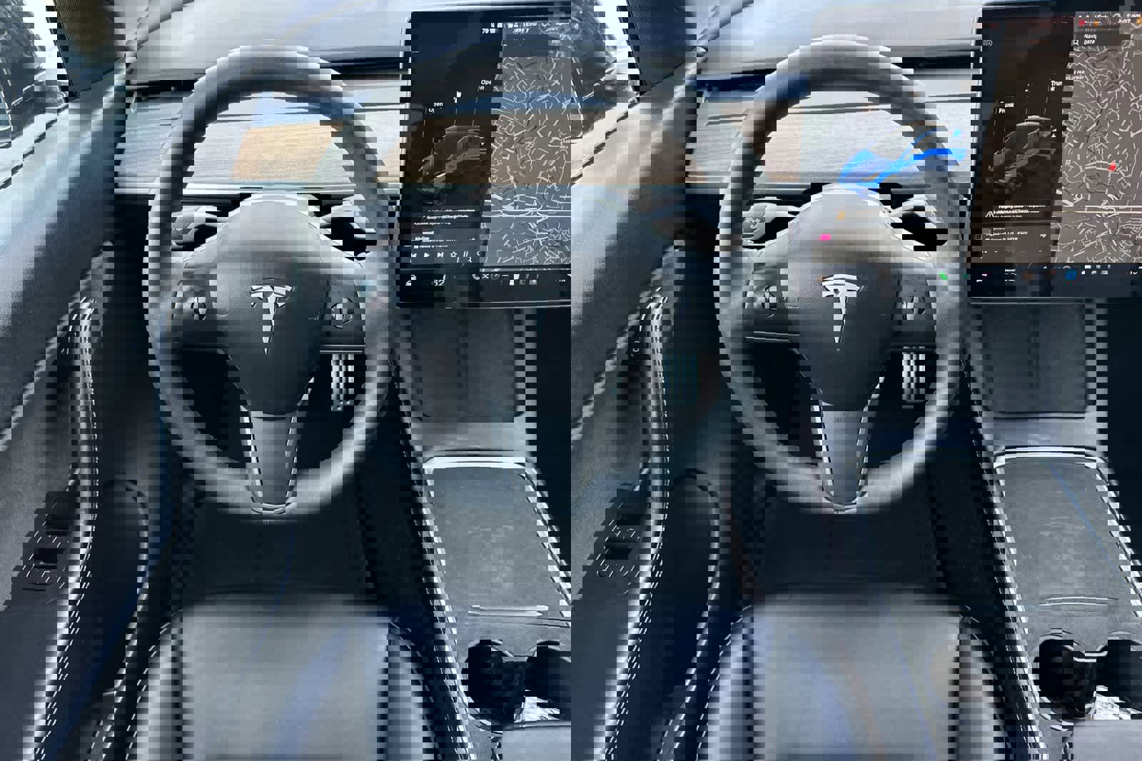 Used 2021 Tesla Model Y Long Range image 15