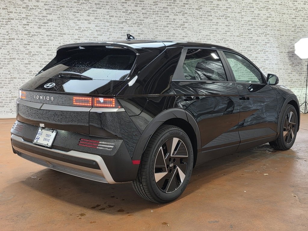 New 2026 Hyundai Ioniq 5 SEL image 8