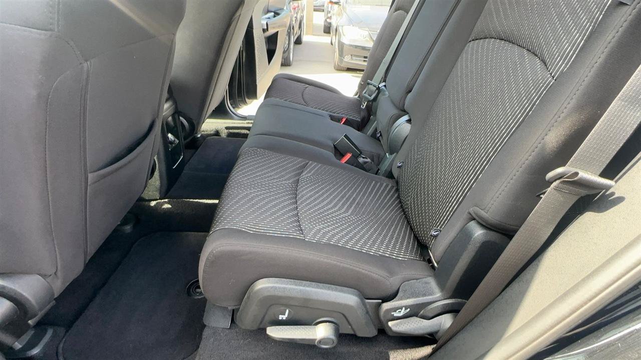 Used 2015 Dodge Journey SXT w/ Flexible Seating Group FWD image 31