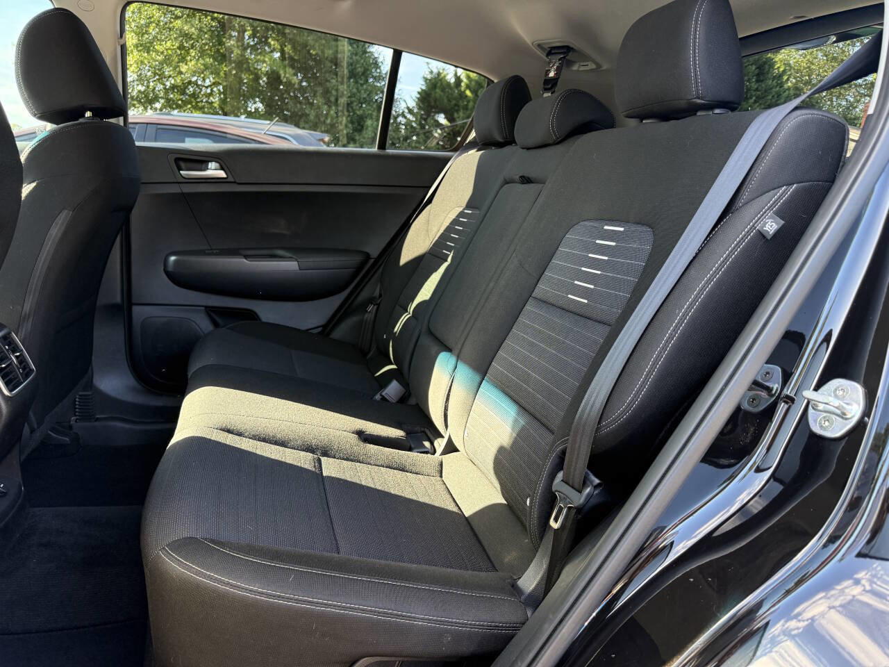 Used 2019 Kia Sportage LX w/ LX Popular Package image 11
