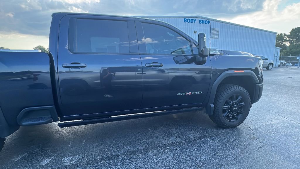 Used 2024 GMC Sierra 2500 AT4 w/ AT4 Premium Plus Package image 6