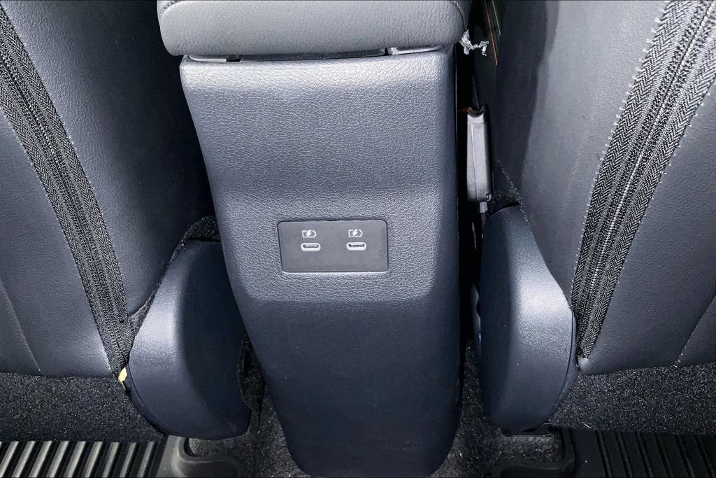 Certified 2025 Nissan Kicks SR FWD image 29
